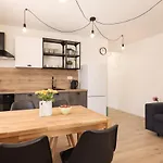 Ana Apartmán *